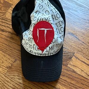 Black and White 'IT' Balloon Cap